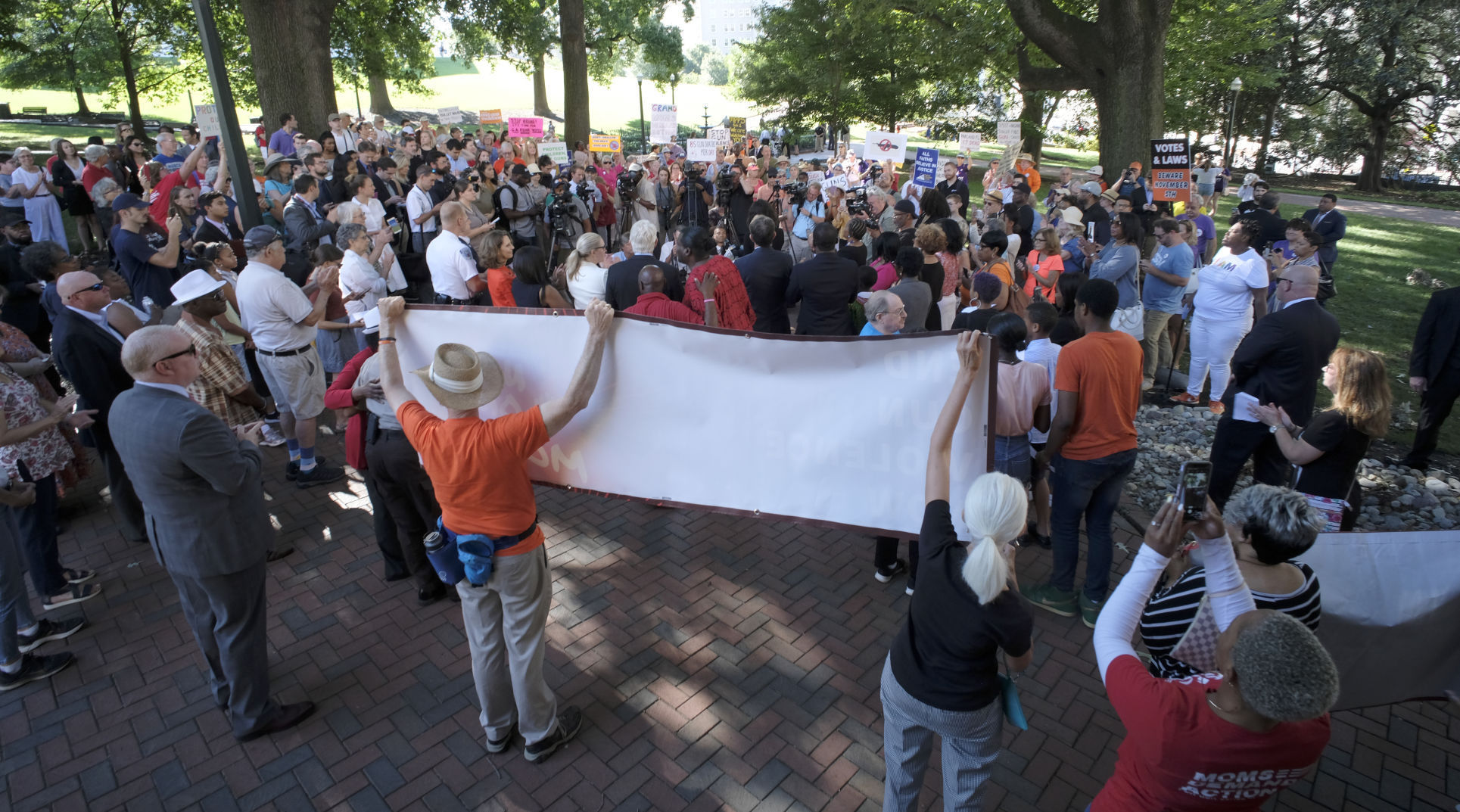 General Assembly adjourns with no action on gun bills